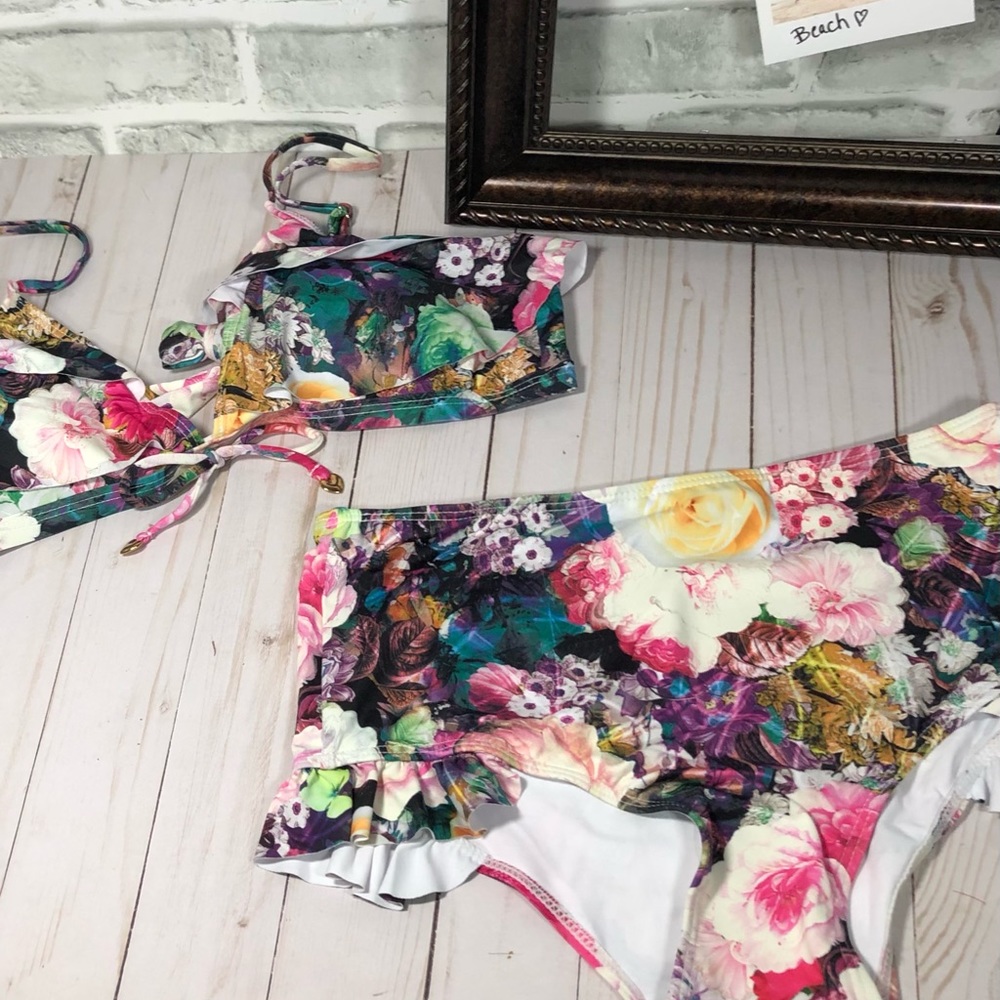 Colorful, Floral High-Waisted 2 Piece Swimsuit - Size Medium - Picture 3 of 13